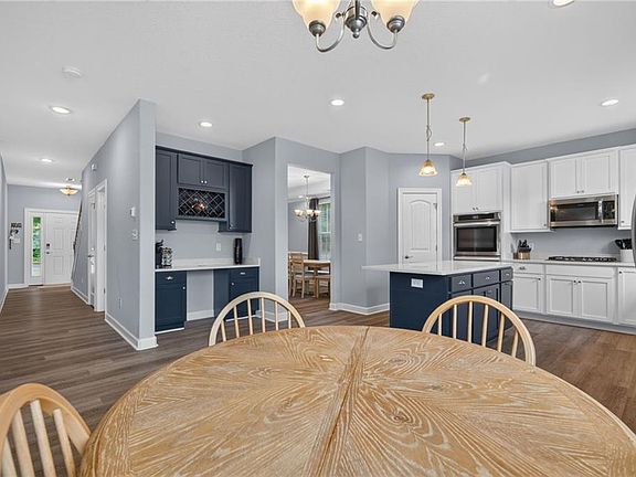 4th image of 4020 Pughsville Rd