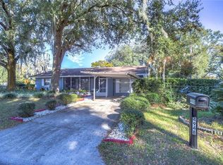 4948 5th St, Zephyrhills, FL 33542