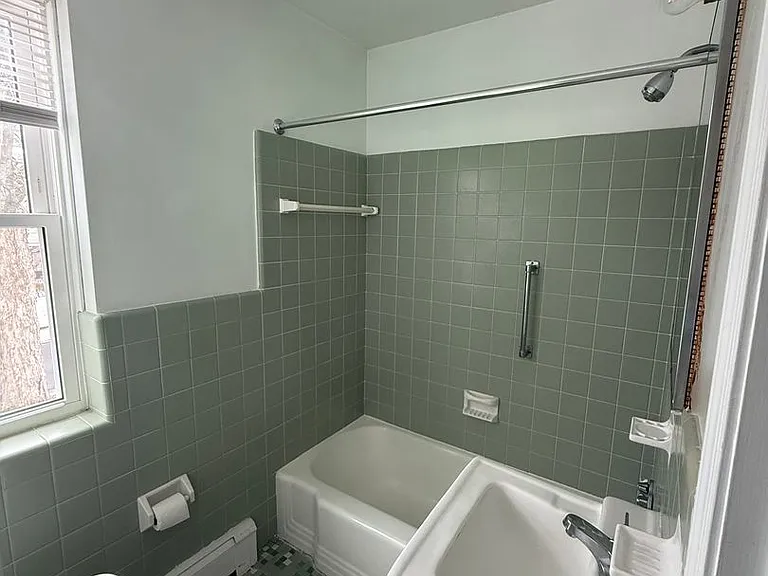 323-325 Haverford Ave — Photo 5