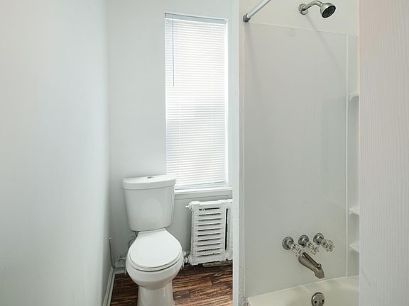 4th image of 760 N 43rd St #2