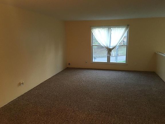5th image of 1316 Willmann Ln