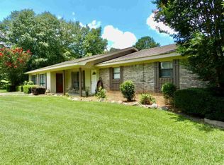 259 Raymond Purvis Rd, Pelahatchie, MS 39145