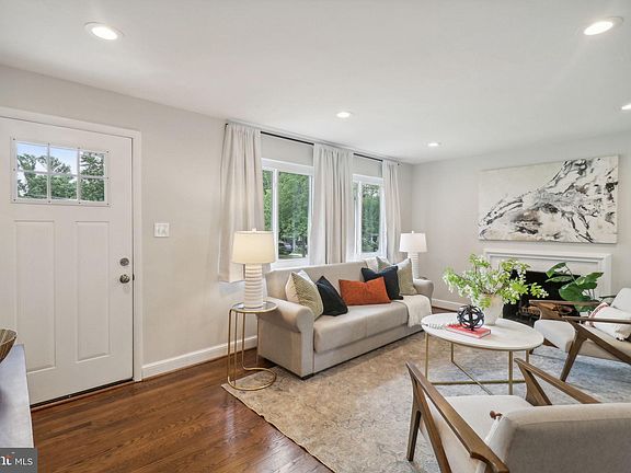 5th image of 3220 Sherry Ct