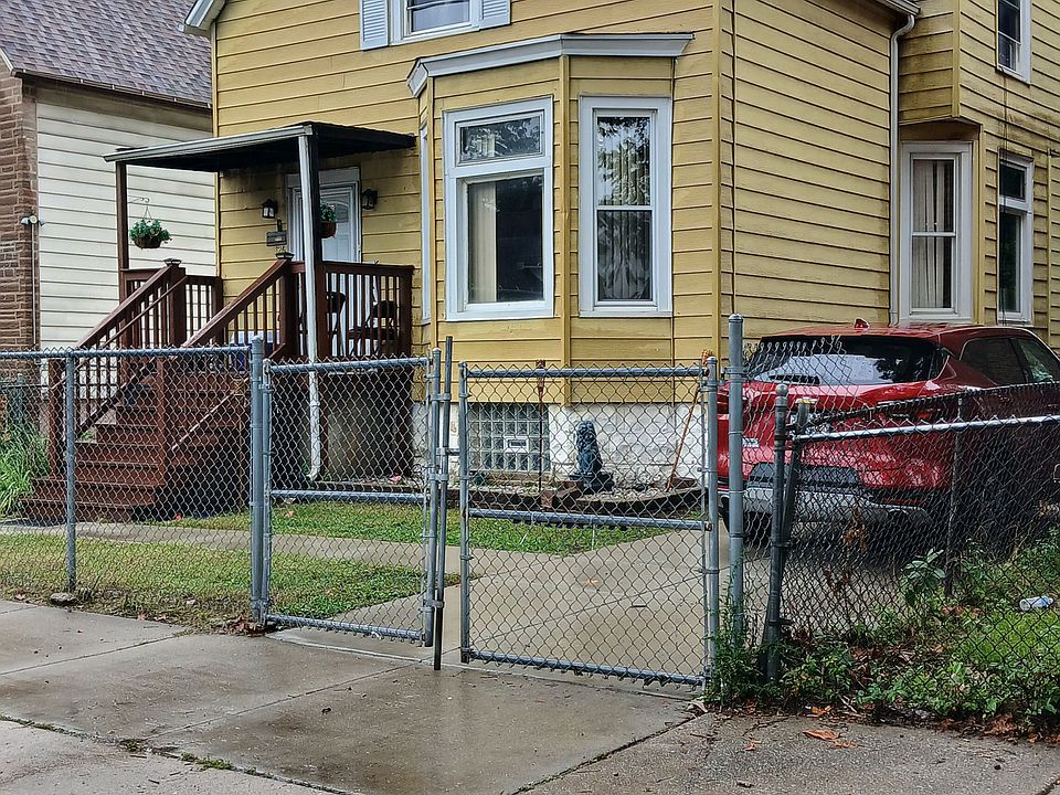 1st image of 126 W 112th St