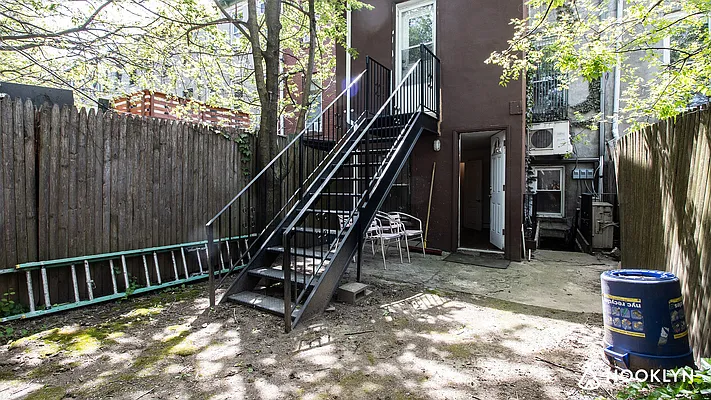 Rented by Nooklyn NYC LLC | media 11