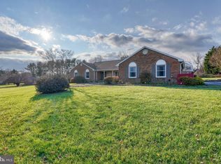 14100 Fox Manor Ln, Phoenix, MD 21131