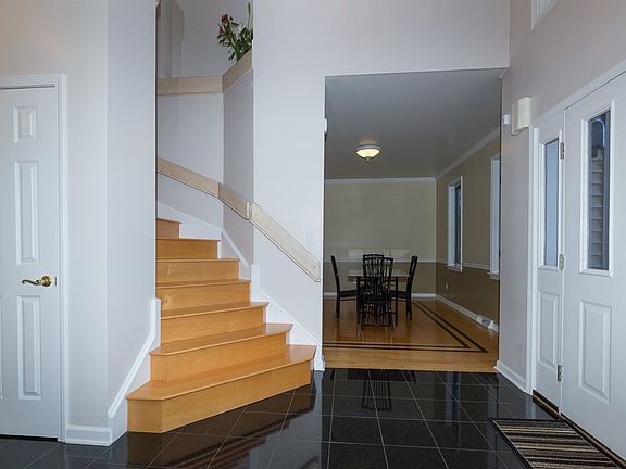 3rd image of 1435 Rosehill Blvd