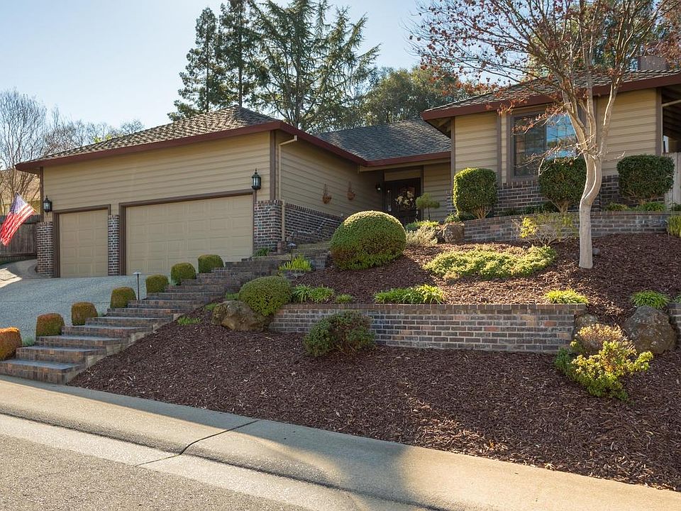 1st image of 108 Abrozo Ct