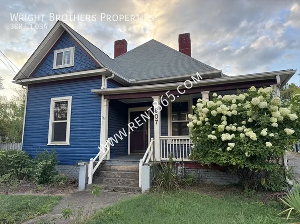 907 Sevier Ave, Knoxville, TN 37920