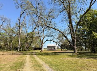 212 Gray St, Belcher, LA 71004