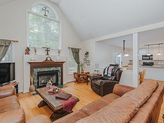 5th image of 4234 New Hope Springs Dr