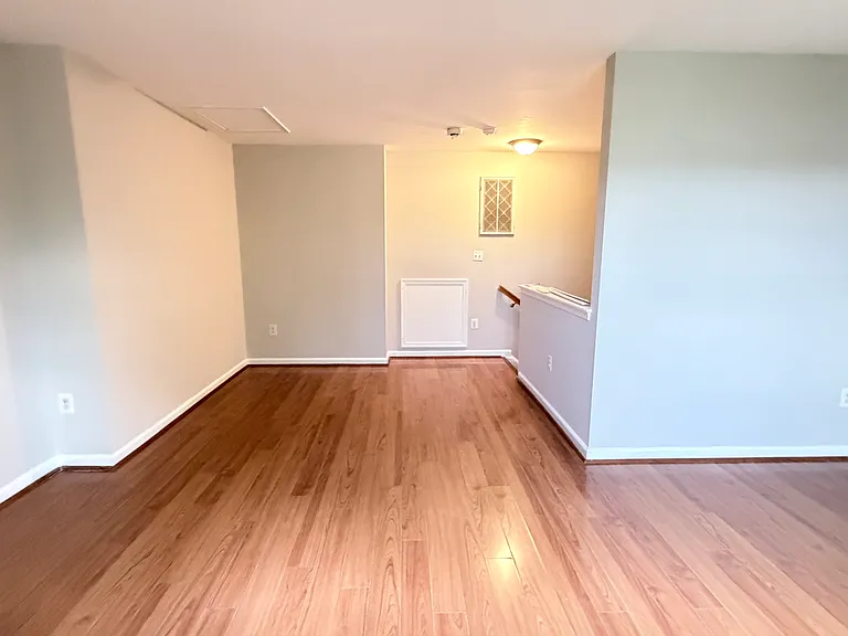 603 Eisenhower Dr — Photo 17