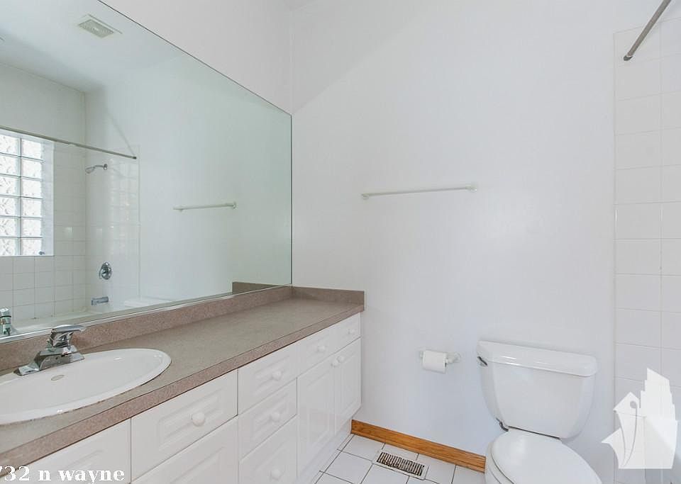 1st image of 2732 N Wayne Ave #624