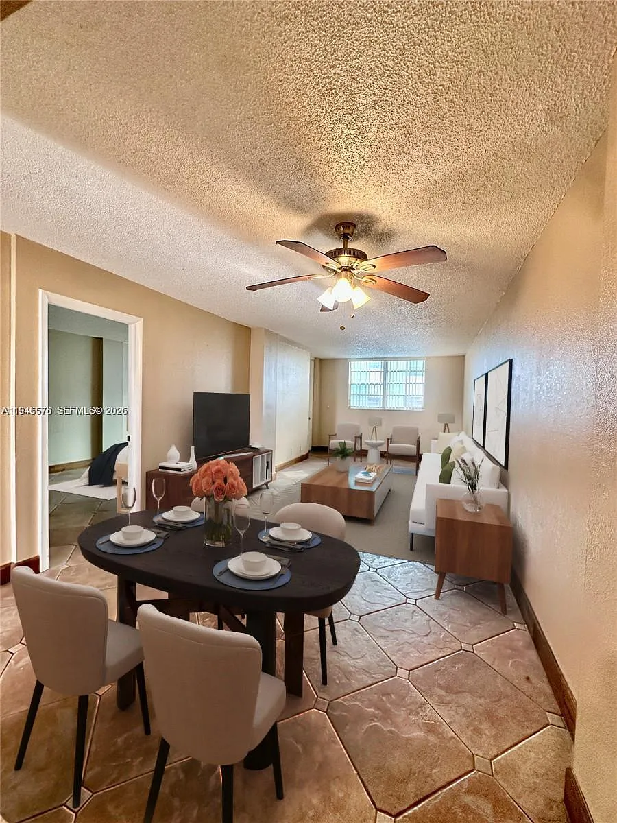 Building Photo - 2903 N Miami Beach Blvd #708