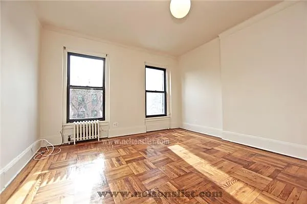 Rented by R New York | media 8