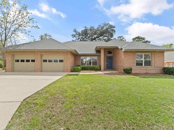 5910 Osprey Pl, Pensacola, FL 32504