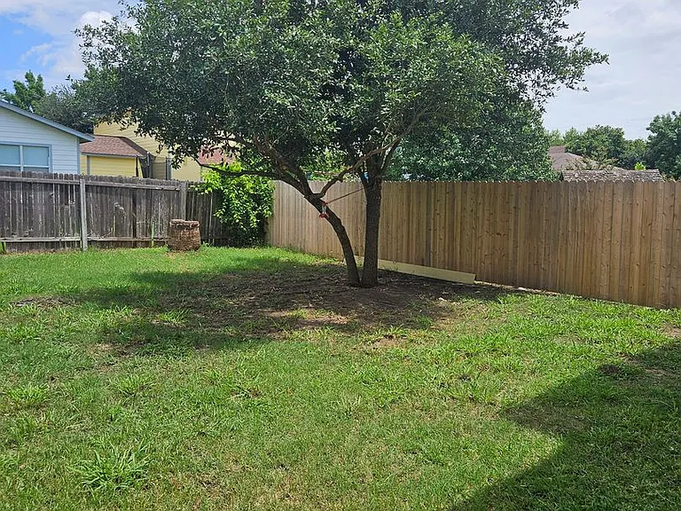13400 Coomes Dr — Photo 32