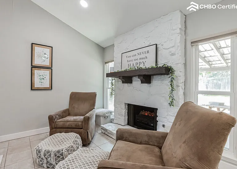 14319 Briartrail St — Photo 2