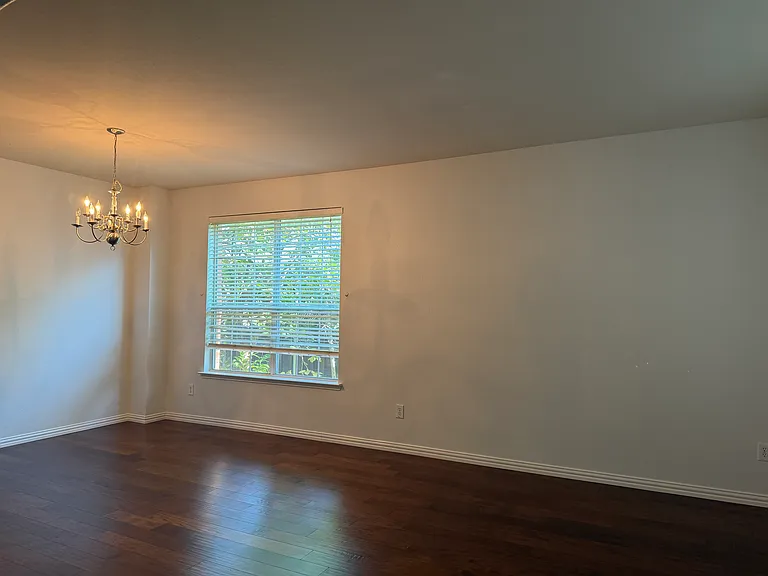 8373 Brightside Ln — Photo 3