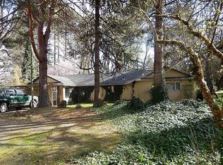 2320 Hubbard Ln, Grants Pass, OR 97527