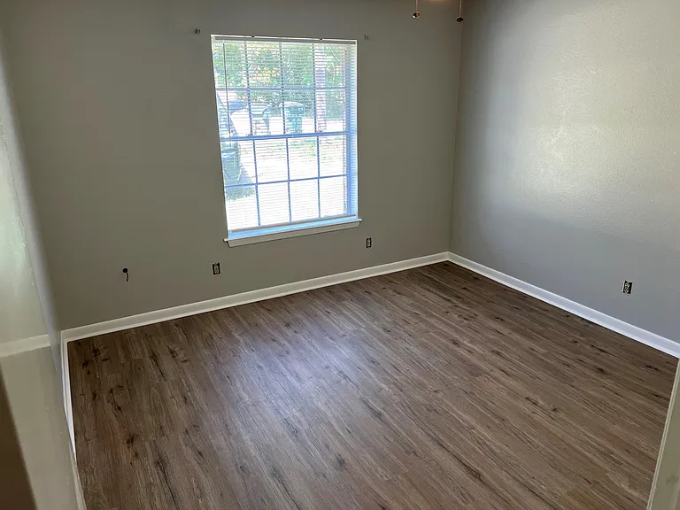 3161 Glenda Ave #202 — Photo 9