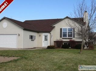 1945 Spring Creek Cir, Green Bay, WI 54311