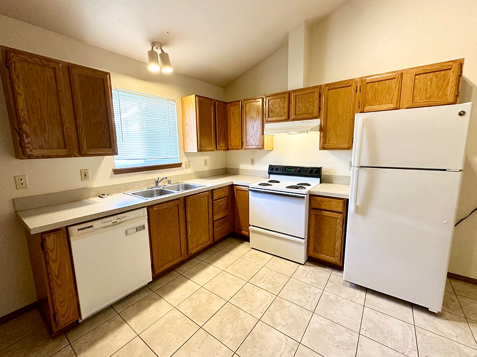 2nd image of 1011 E 19th Ave #A