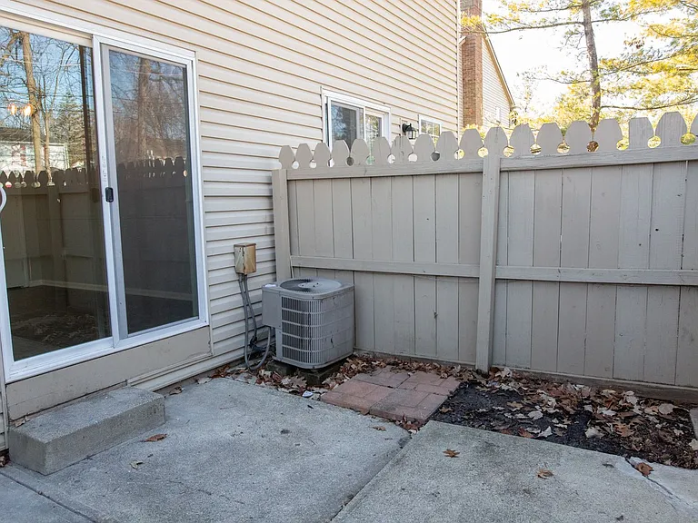 7778 Deercrest Ct — Photo 19