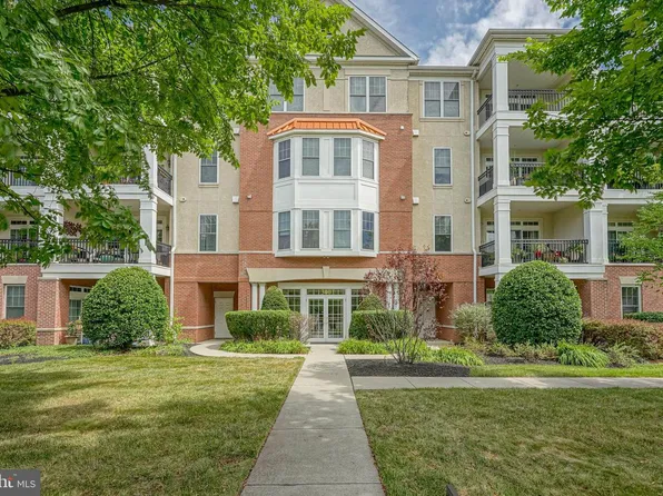 326 Plaza Grande Cherry #326, Cherry Hill, NJ 08002