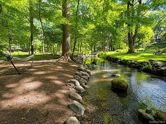 3rd image of 254 Furnace Dock Road