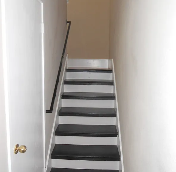 1557 Drake Dr — Photo 5