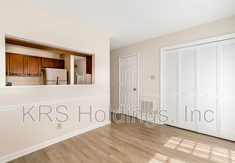 2519 Hitchcock Dr — Photo 5