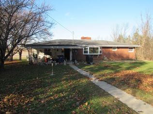 70 Hedgely Rd, Springfield, OH 45506