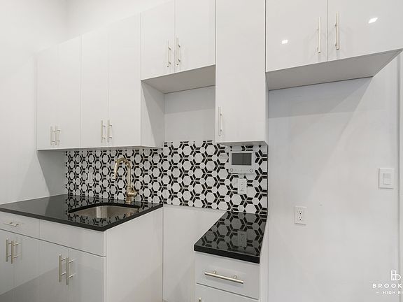 3rd image of 2329 Bedford Ave #2FF