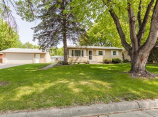 1604 19th St NW, East Grand Forks, MN 56721