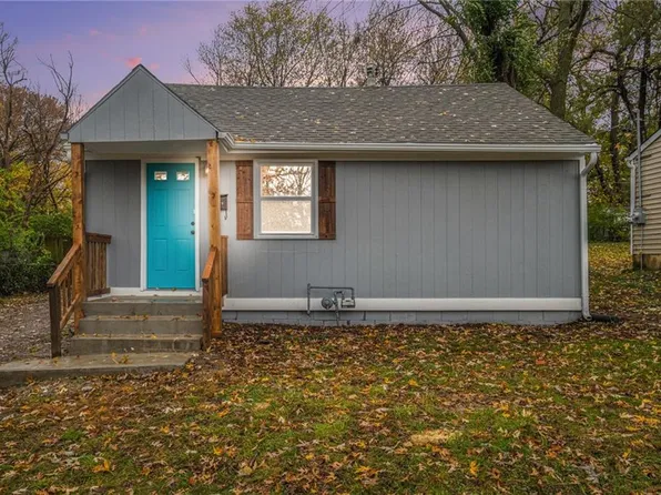 9034 Grand Ave, Kansas City, MO 64114