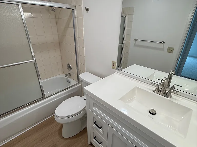 Trinity Terrace Apartments — Photo 12
