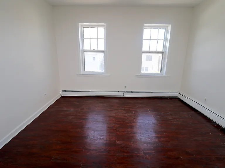 160-164 New York Ave #2 — Photo 21