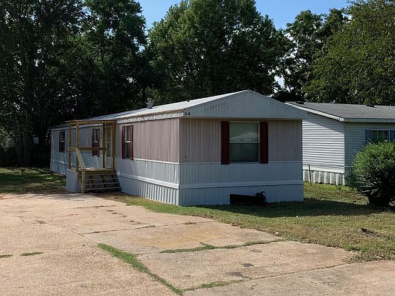 2nd image of 5219 Clover Ln