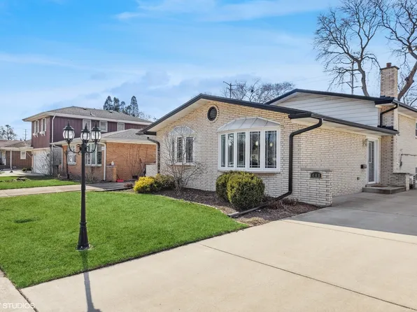 448 Beach Ave, La Grange Park, IL 60526