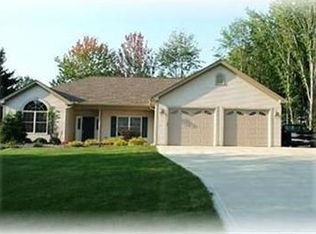 21674 Westwood Dr, Strongsville, OH 44136