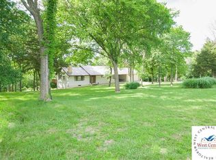 29085 Apple Valley Rd, Sedalia, MO 65301