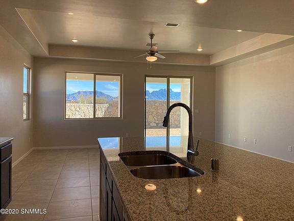 4th image of 4686 Toluca Ave