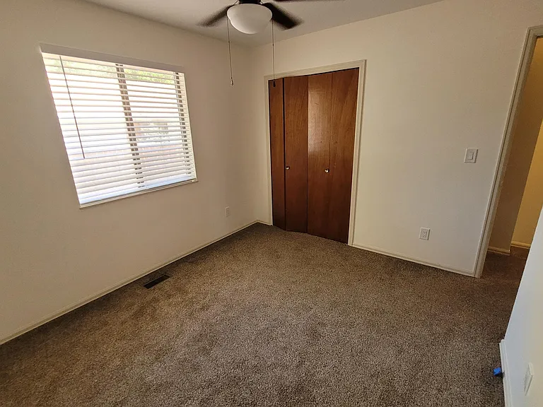 1024 S 3rd St — Photo 14