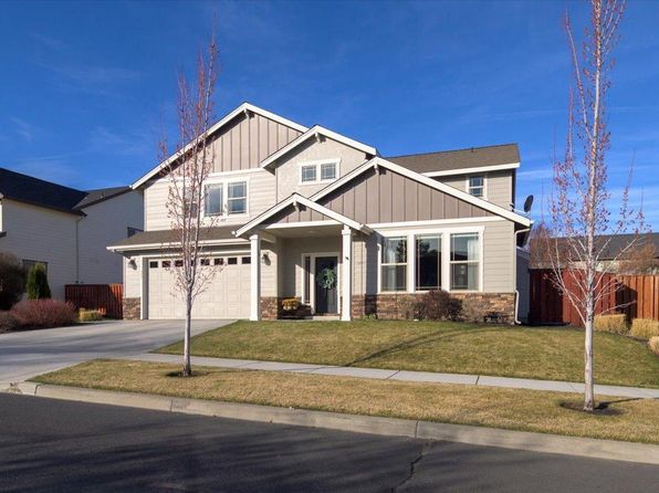375 NW 28th St, Redmond, OR 97756