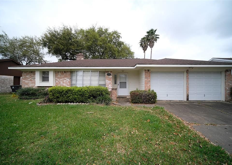 1st image of 12322 Bexley Dr