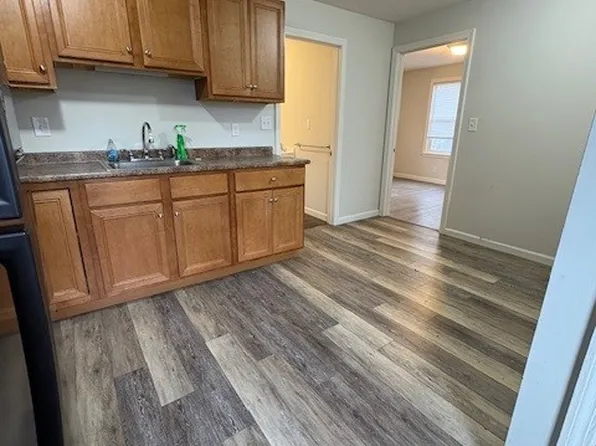 8 Greenleaf St Unit 2, Whitman, MA 02382