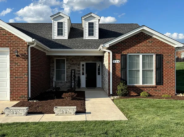 134 Villa Oak Cir, Bedford, VA 24523
