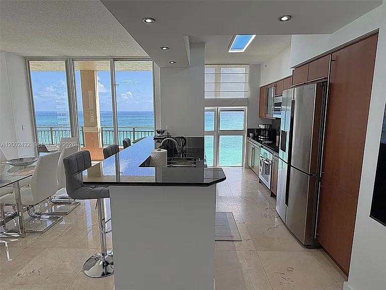 2080 S Ocean Dr #MPH12 — Photo 7