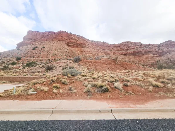 767 E Country Club Dr, Kanab, UT 84741